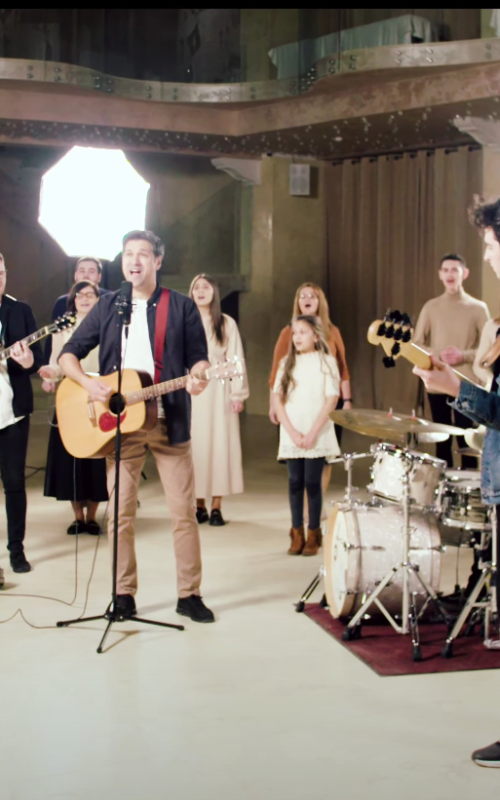 Piatra-i data la o parte