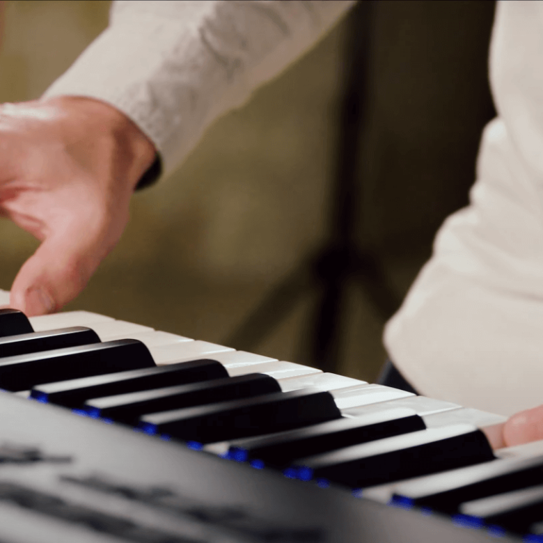 background_believers_pian